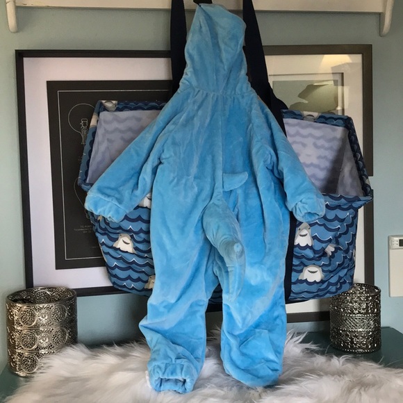 Baby shark velour costume 18-24m - Picture 2 of 10
